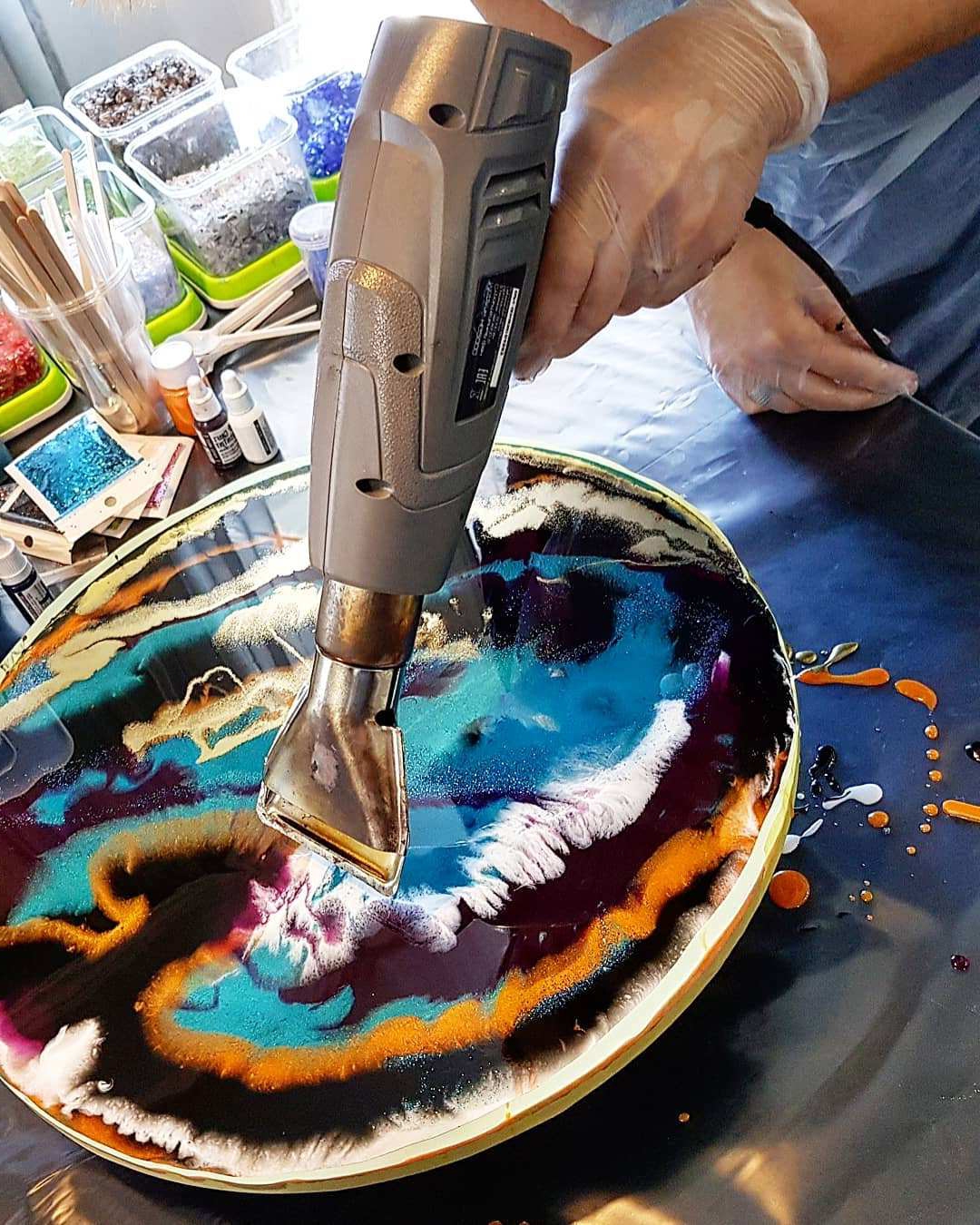 как нарисовать картину эпоксидной смолой